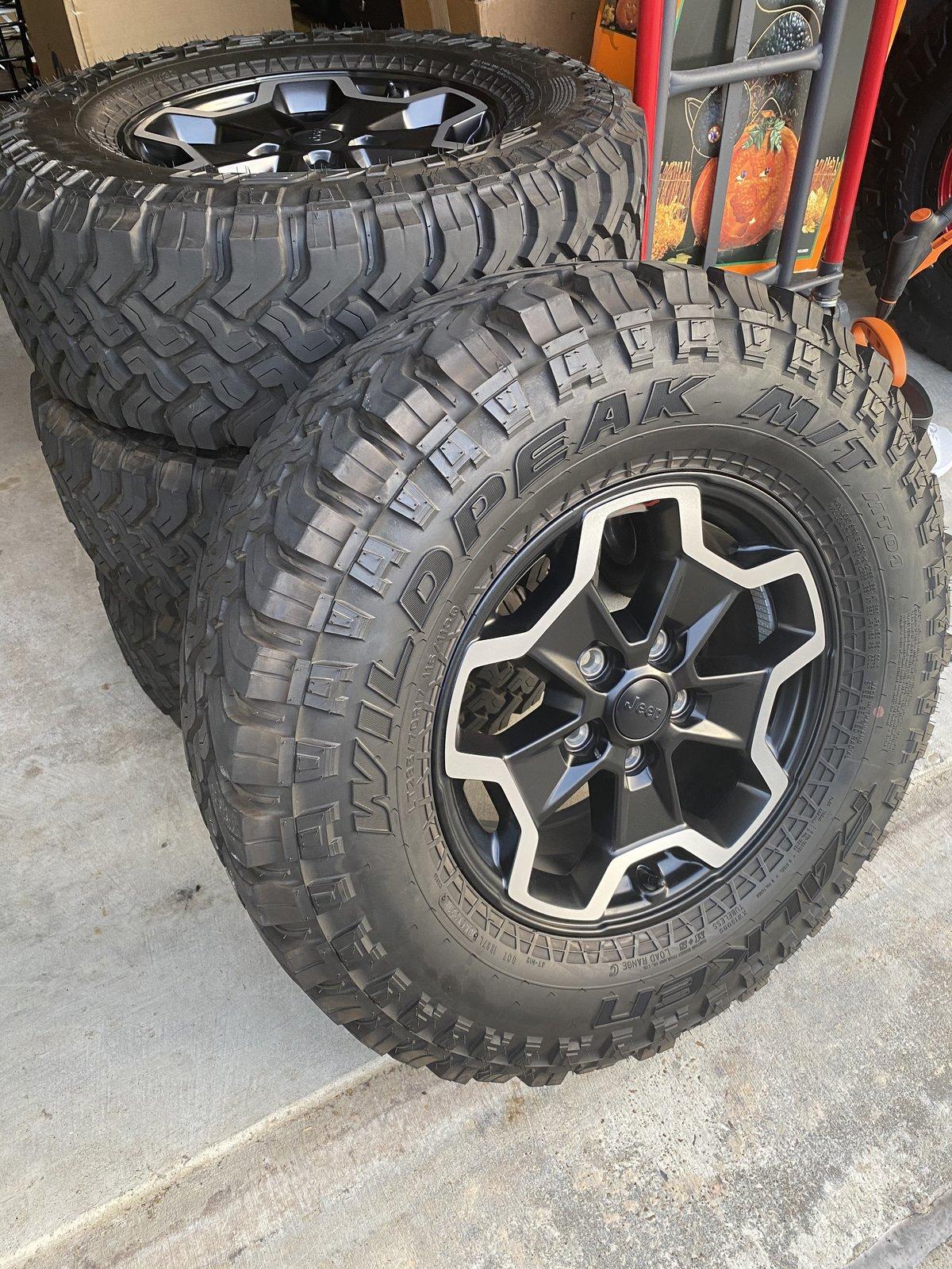 Jeep Gladiator Rubicon Tires And Wheels SOLD F4BB622A-425D-406F-A35A-DB161CB97EF4