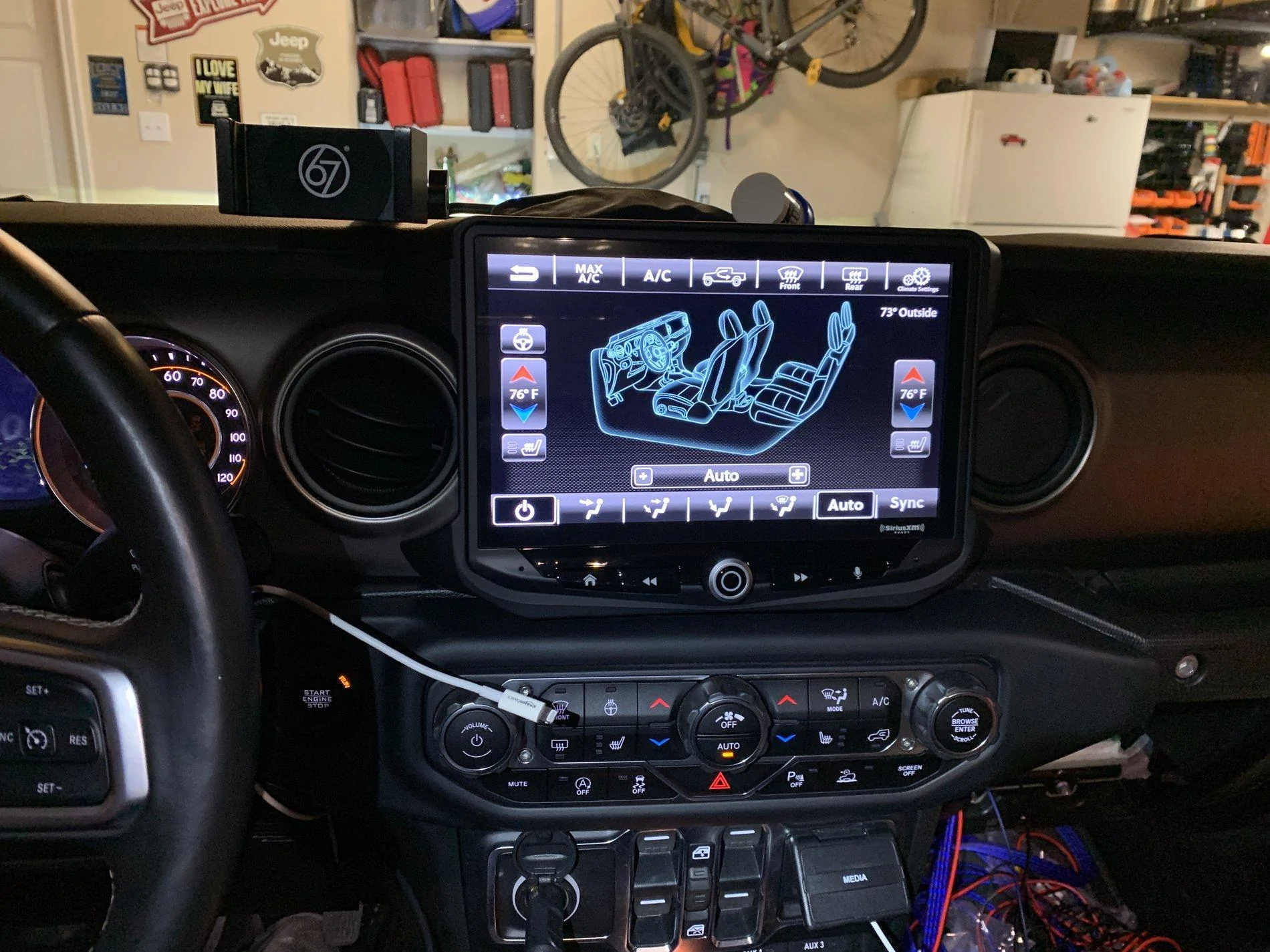 Jeep Gladiator Stinger Off Road 10” Radio Replacement IMG-3796