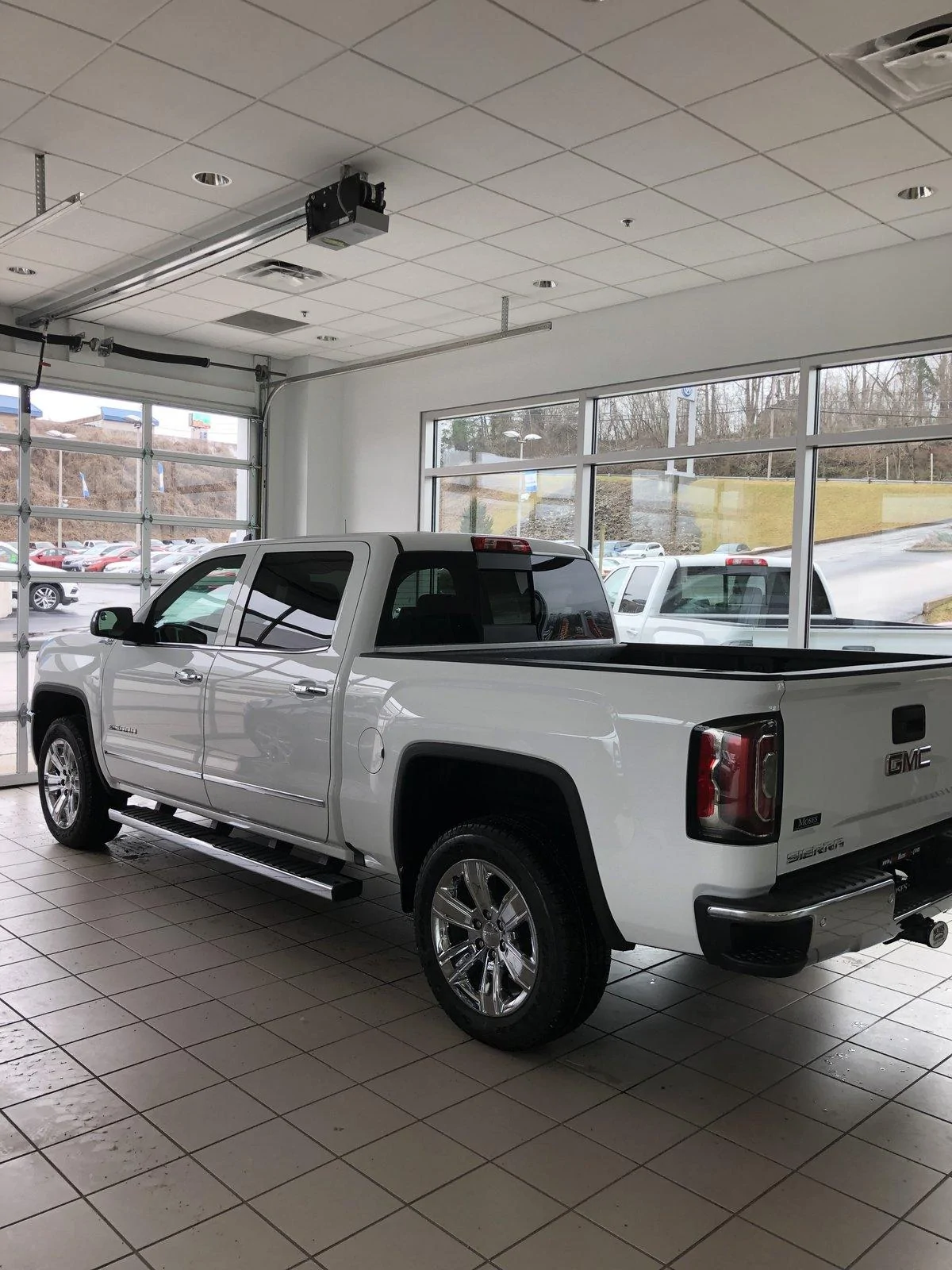Jeep Gladiator Any Full-Size Converts? GMC