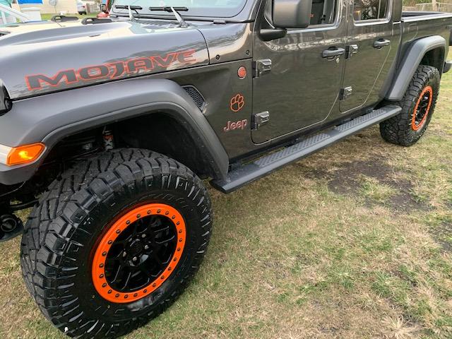 Jeep Gladiator What wheels are you putting on you JT? New wheels front side