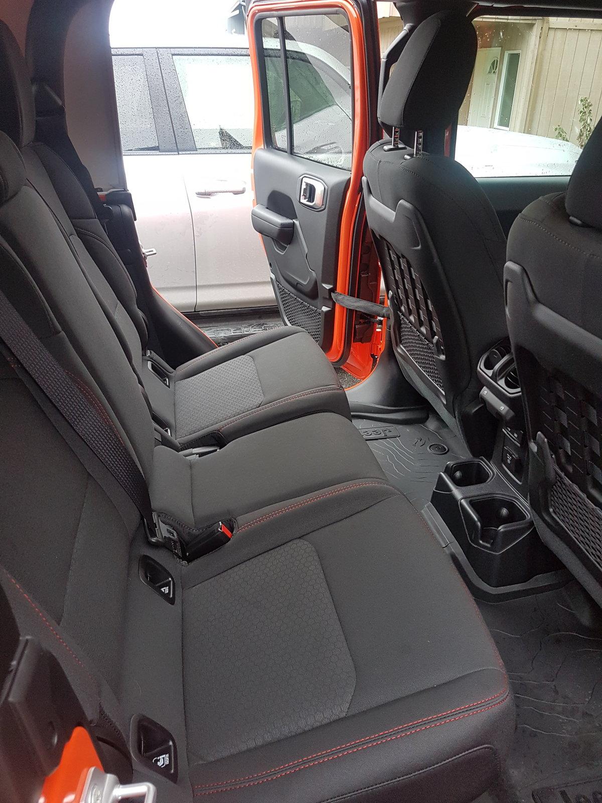 Jeep Gladiator Pic Request: Rubicon Cloth Seats 20190921_110001