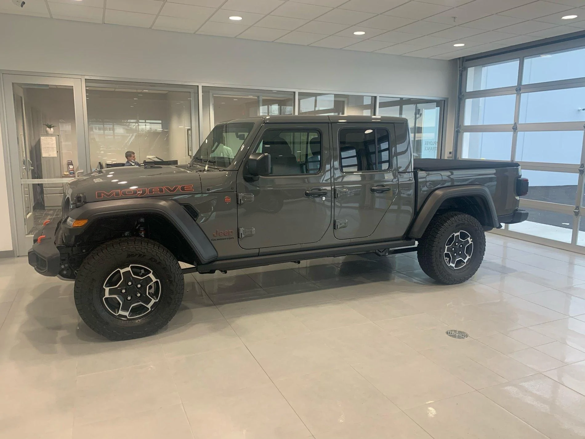Jeep Gladiator Help me decide to go 35s or not on Mojave! 10A378EC-8D1F-4D63-B210-07E3A33B6C31