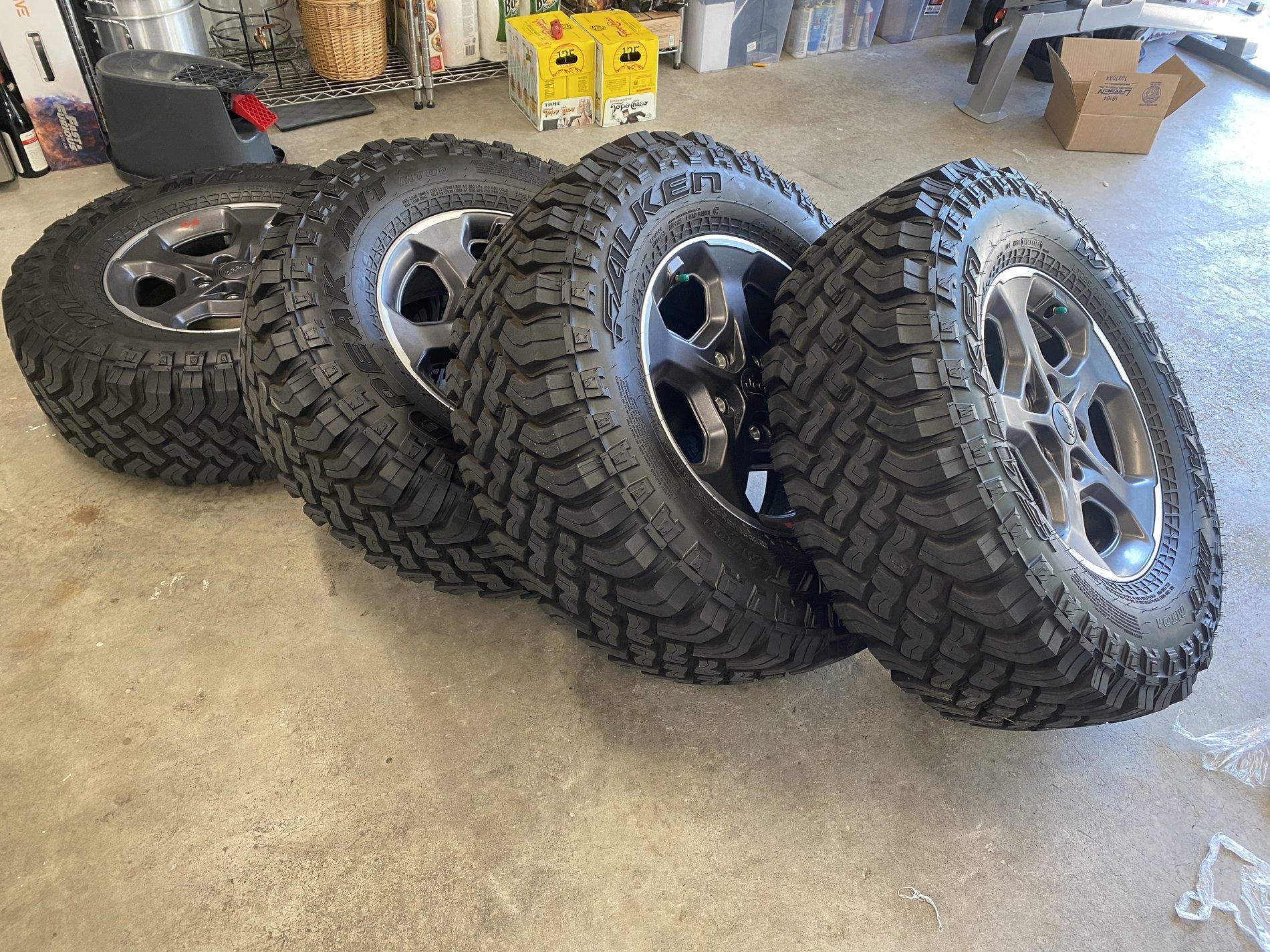 Jeep Gladiator Rubicon take offs with MTs A805C9E2-29F6-452E-84F7-7A21AA54E796