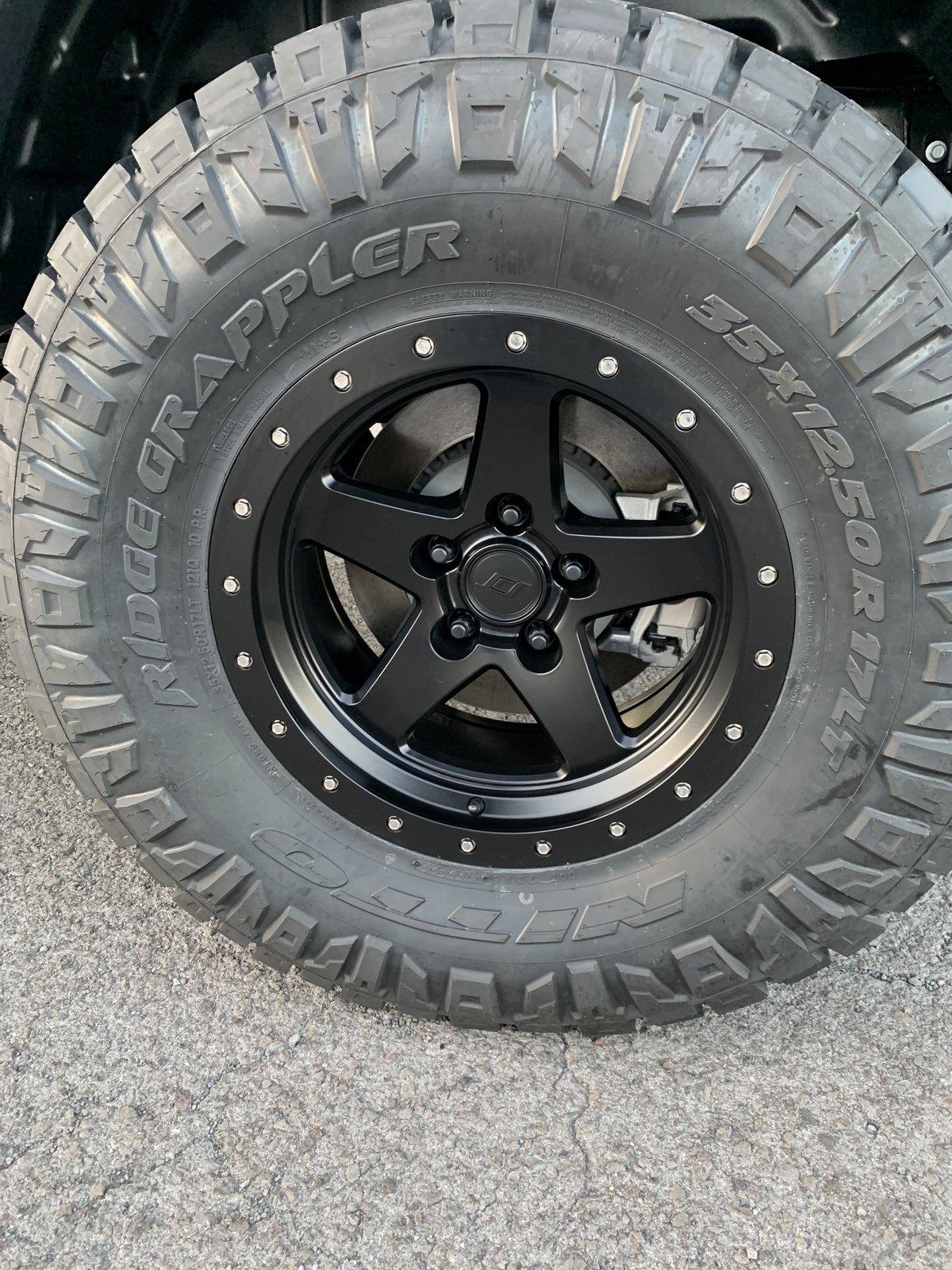 Jeep Gladiator Lets see those 17" RIMS ! 54B56DF3-10C6-4780-9C01-A992BBFAE8CD
