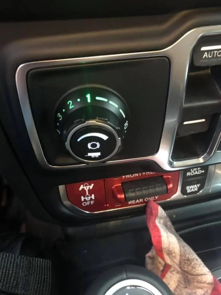 Jeep Gladiator Factory Trailer Brake Controller releases ...EDIT: STILL WAITING 4F1D2833-77C8-40DF-87D3-3DA1E67749D2