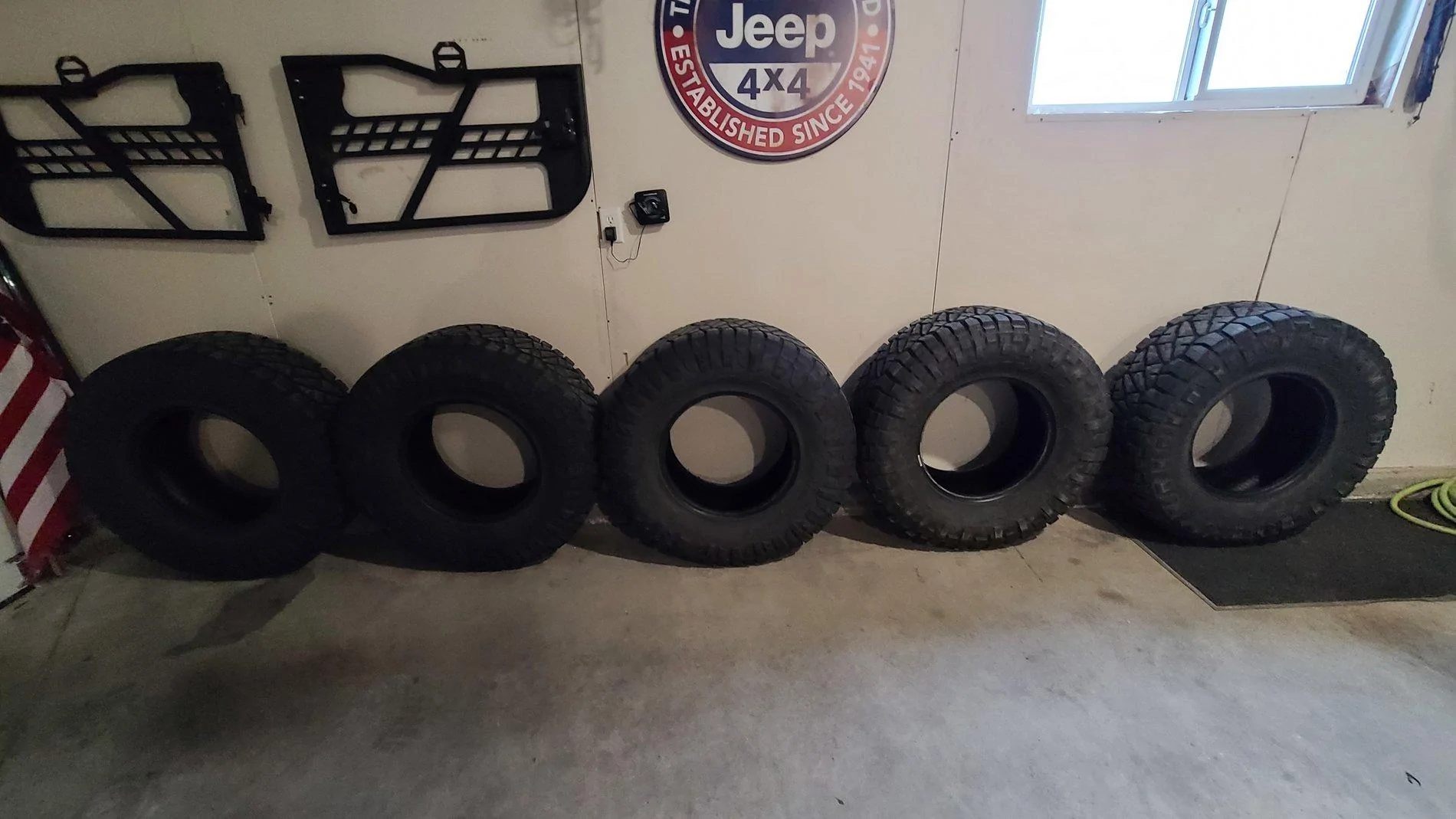 Jeep Gladiator 35x12.50x17 Nitto Ridge Grappler - 5 20201027_170518