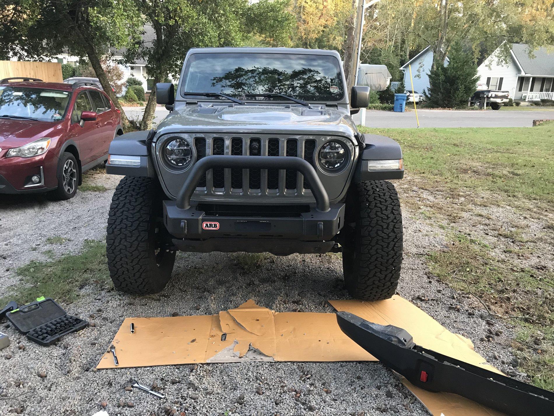 Jeep Gladiator ARB stubby bumper 02A5D46D-6243-41A4-8875-EAFA59ACAD08