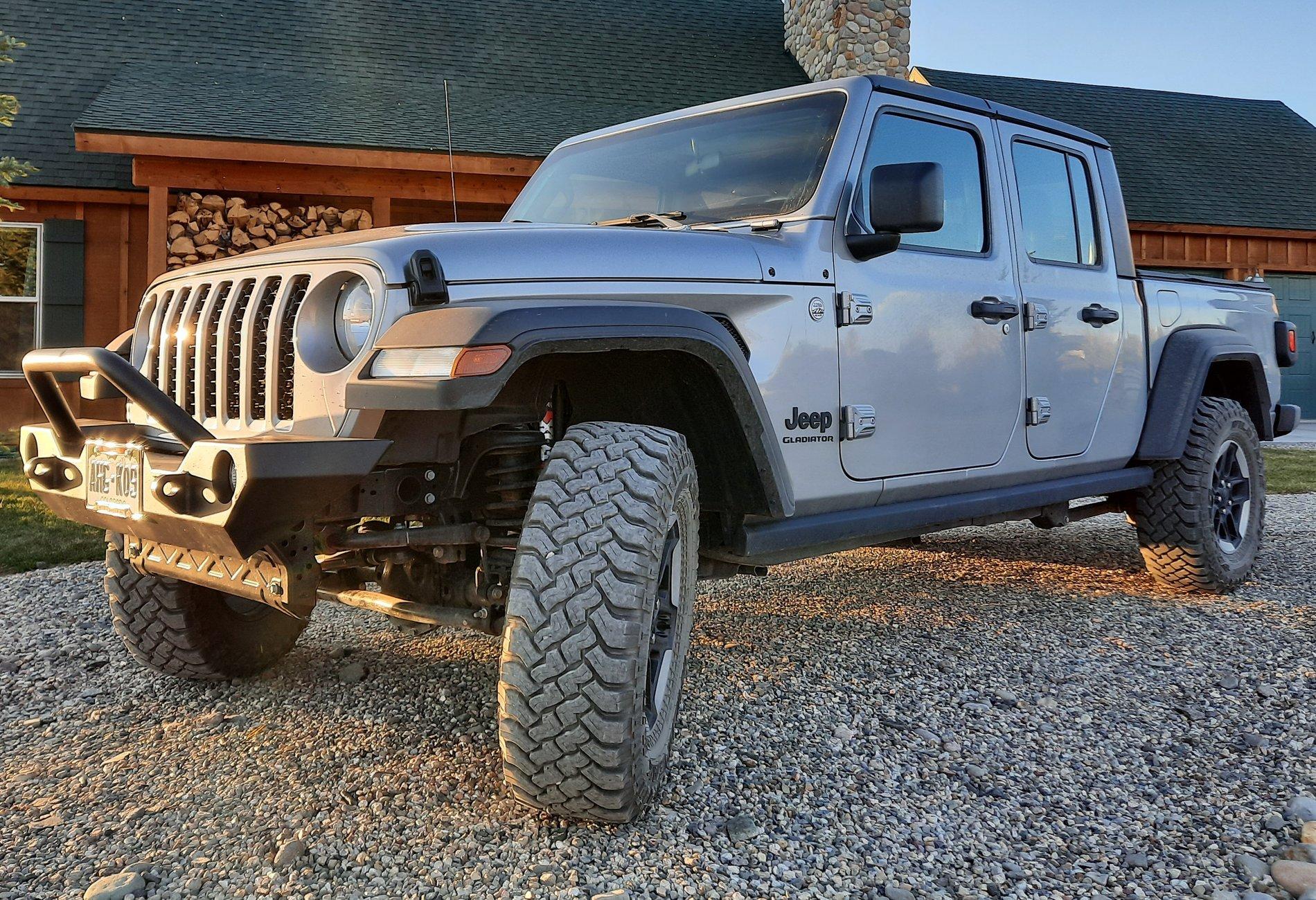 Jeep Gladiator Show me stubby bumpers options with skid plate 20201011_181251