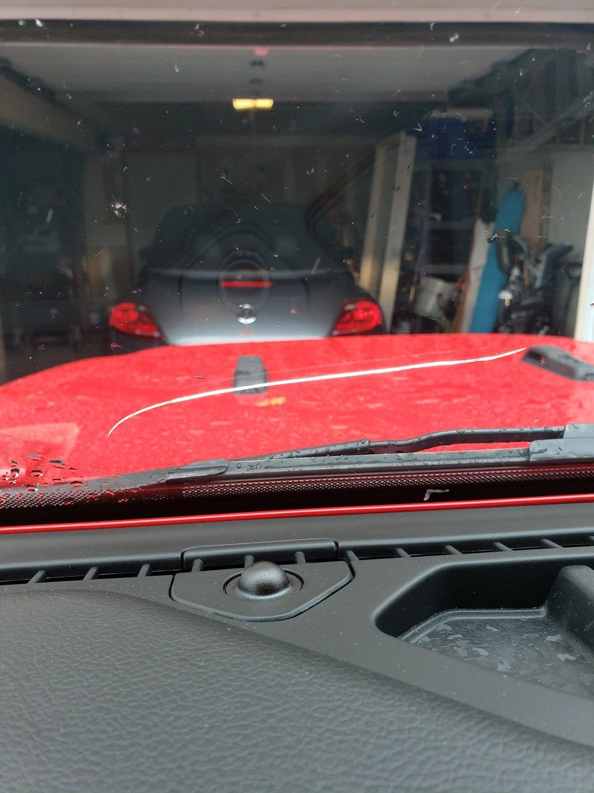 Jeep Gladiator cracked windshield 20201030_120324