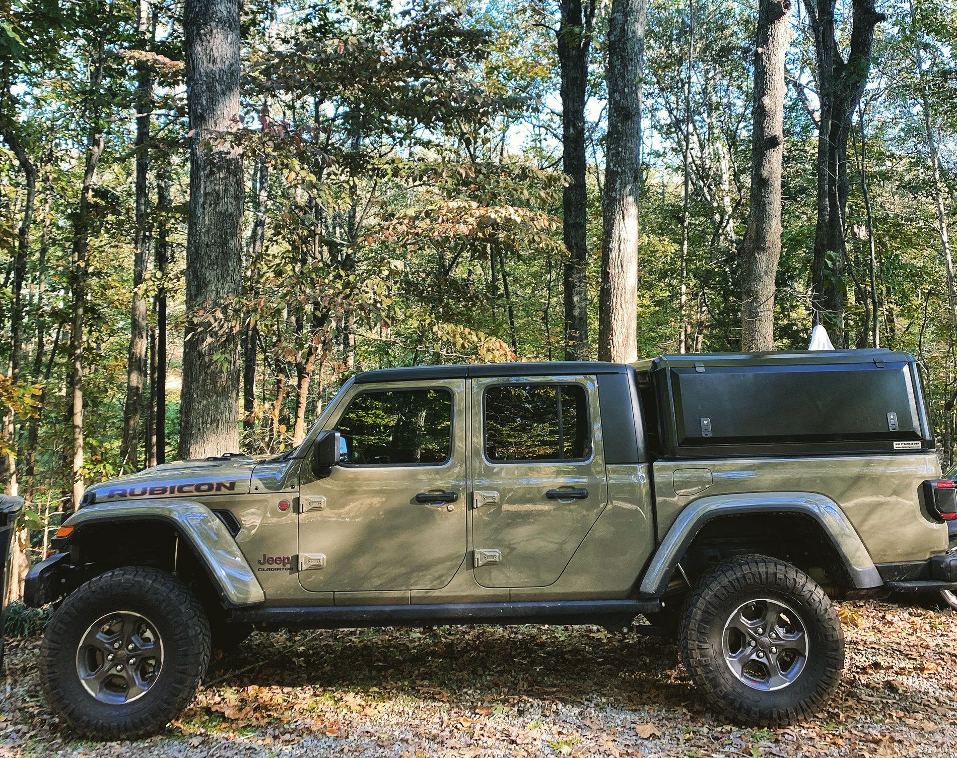 Jeep Gladiator RLD Canopy installed 059AB380-A5C0-45E9-9E27-F4DD281500FE