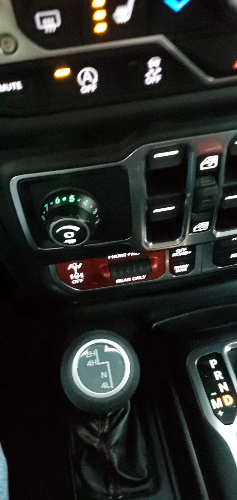 Jeep Gladiator Installed the oem brake controller 20201030_175556