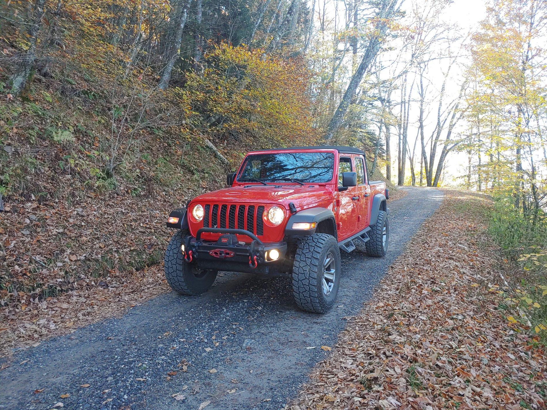 Jeep Gladiator Balsam Mountain Road Cherokee,NC 20201021_113623