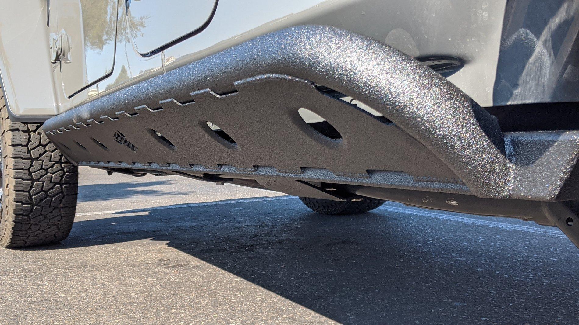 Jeep Gladiator Rock sliders installed PXL_20201031_183814756.PORTRAIT