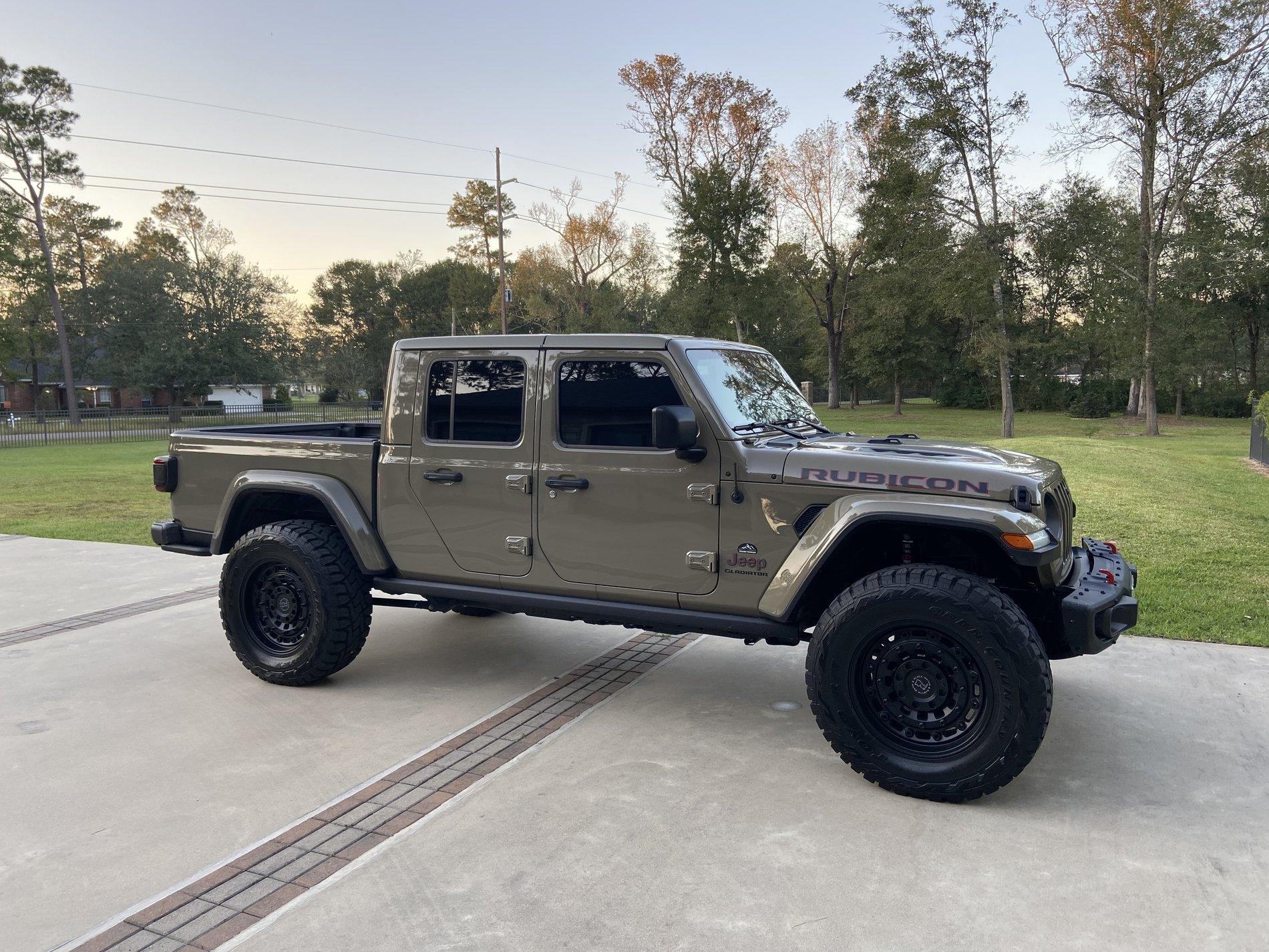 Jeep Gladiator Finally Got Me A Jeep! 2BB147F6-FCC8-4143-B647-1D7F5BF20856