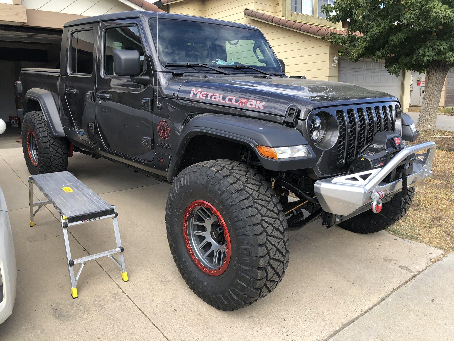 Jeep Gladiator Stickers and decal pics! E65987E6-740B-487B-A990-71828B34D4F0