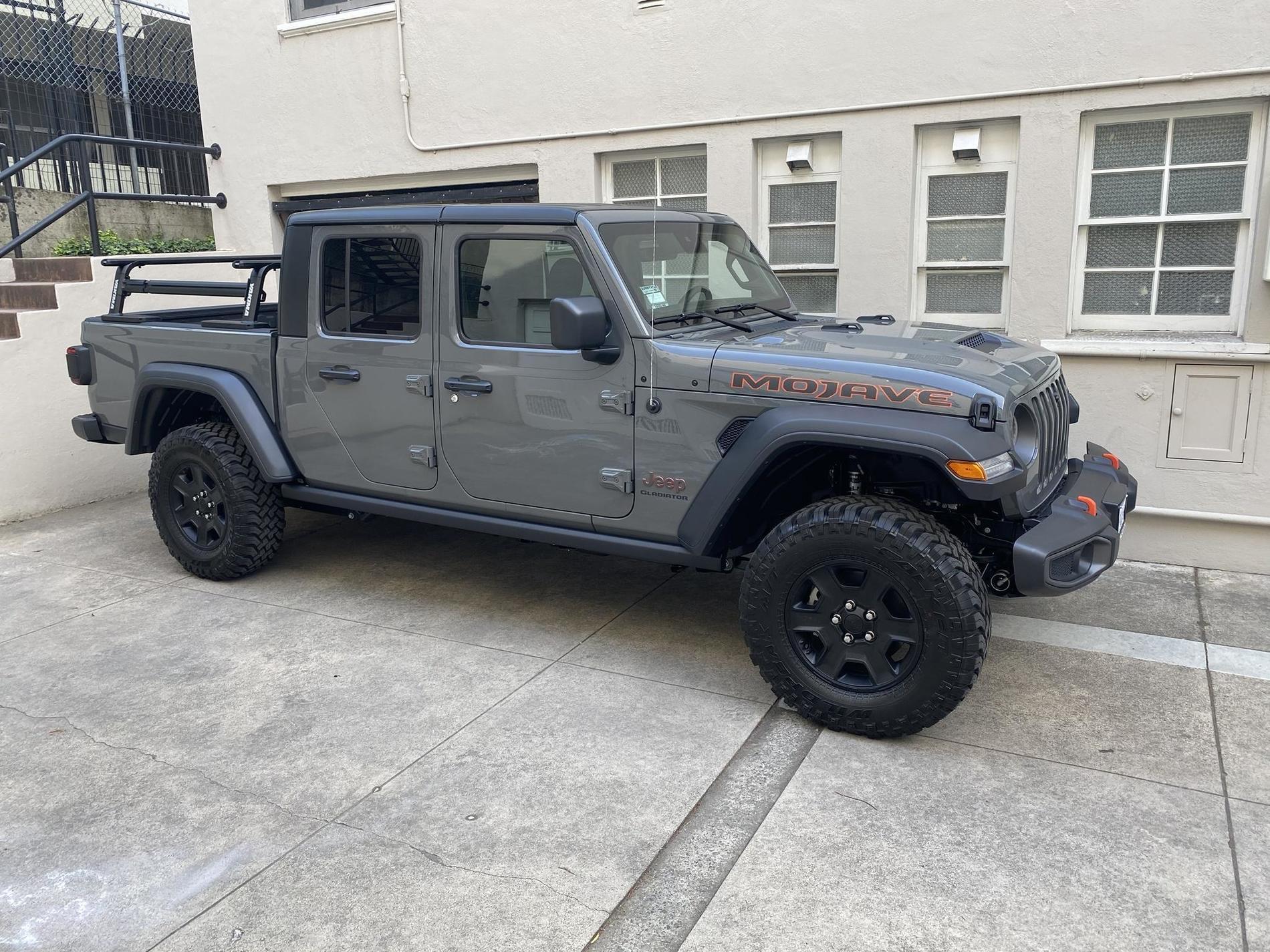 Jeep Gladiator Pic Request - Rubicon/Mojave back-to-back 33s vs 35s gZZFzT5