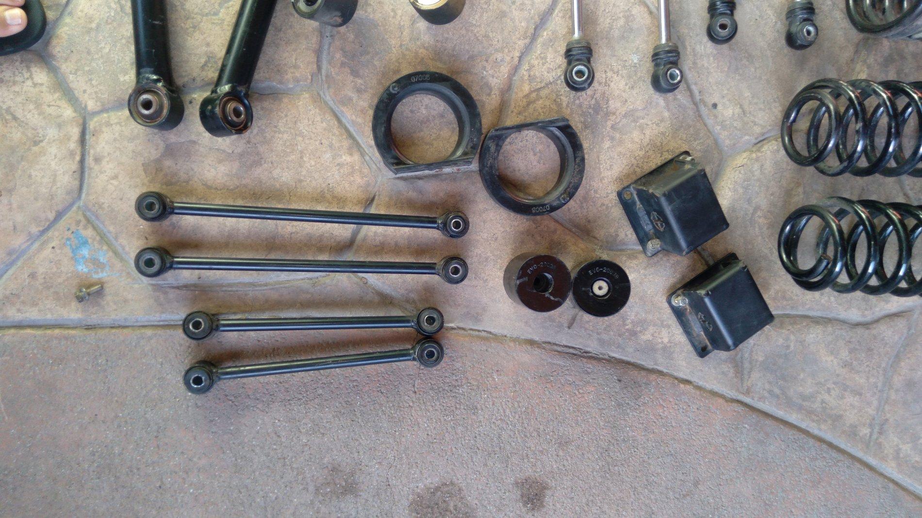 Jeep Gladiator (SAN DIEGO) USED EVO MANUFACTURING 2.5IN ENFORCER LIFT KIT, STAGE 2 PLUS 20201101_145019