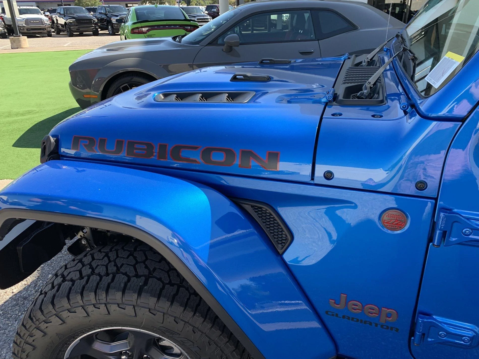 Jeep Gladiator Hydro Blue Rubicon Hood - 2021 69D72D0F-84E5-4FB9-944E-AF6ADD5DC5C4