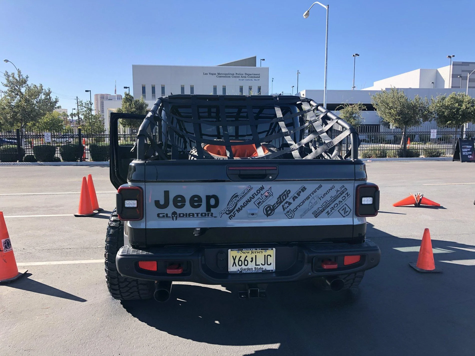 Jeep Gladiator Homage to 2019 SEMA D2763010-E429-4798-A2F0-95BE08624D7B