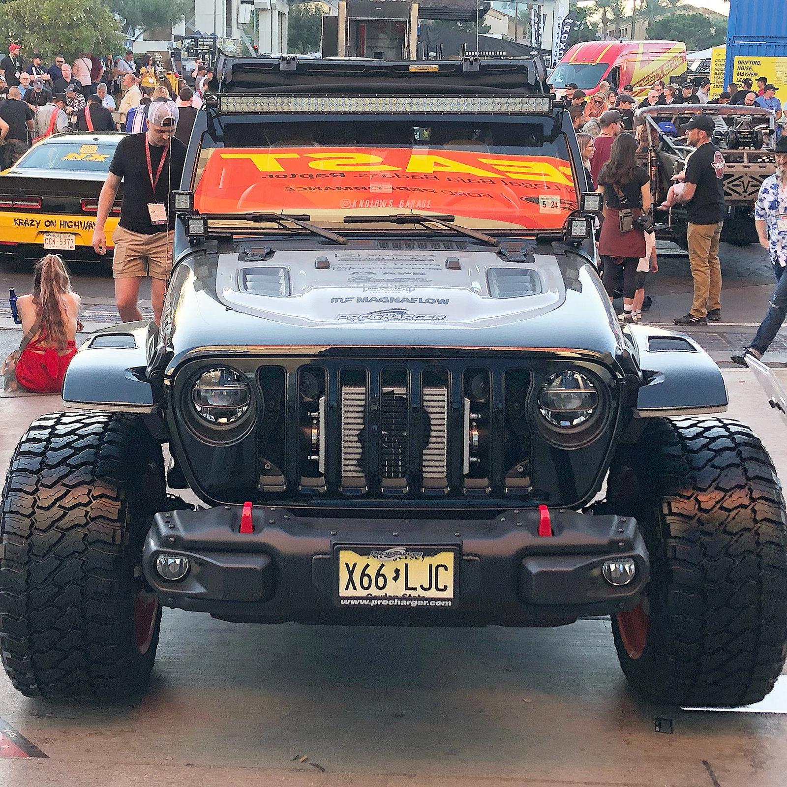 Jeep Gladiator Homage to 2019 SEMA 2C36BD4B-76FE-48AC-AFDC-DE5E24E44302