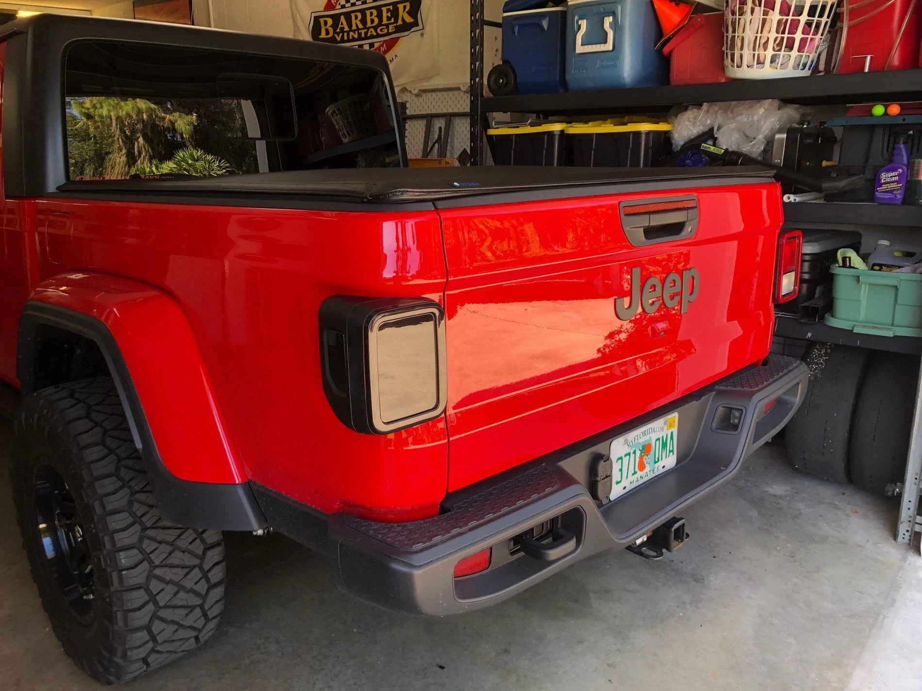 Jeep Gladiator Aftermarket LED taillights IMG_7874