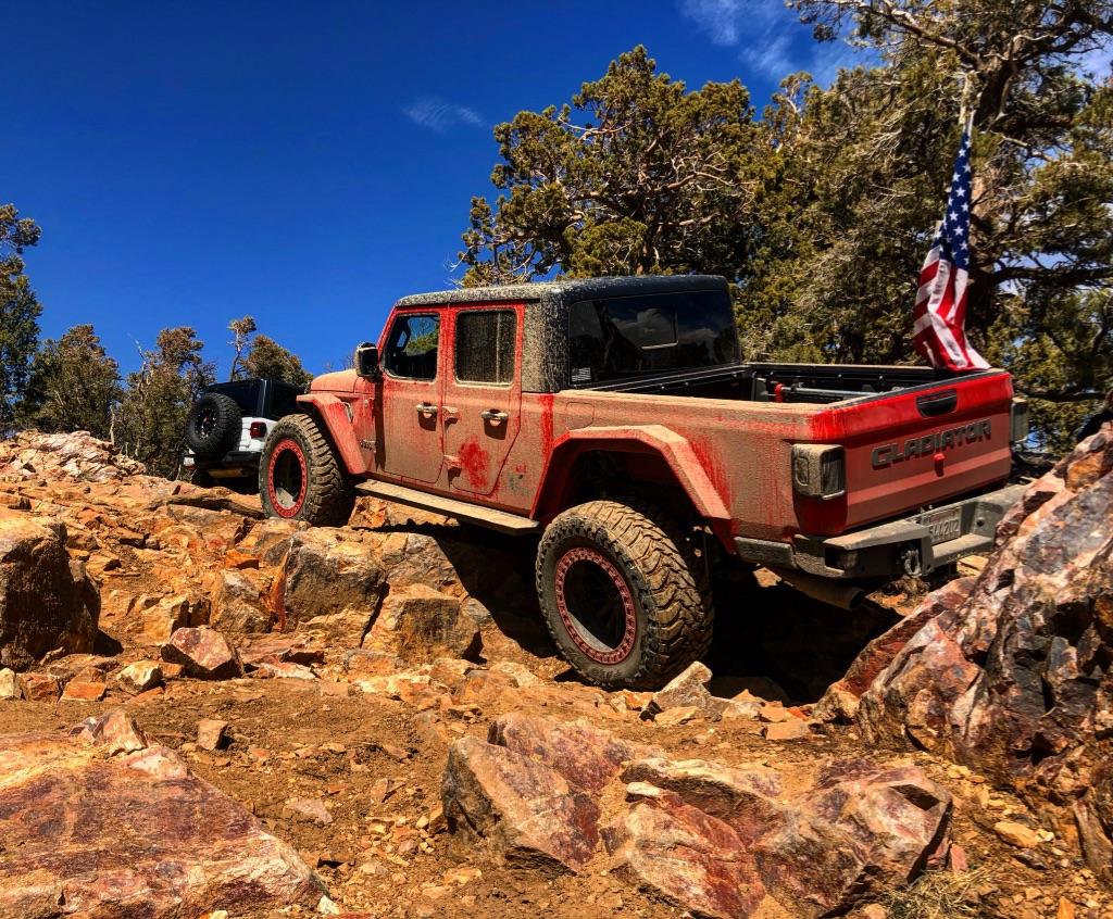 Jeep Gladiator Flags on Jeeps 1DFD4328-B214-4D88-A9B6-0608940C5166_1_105_c