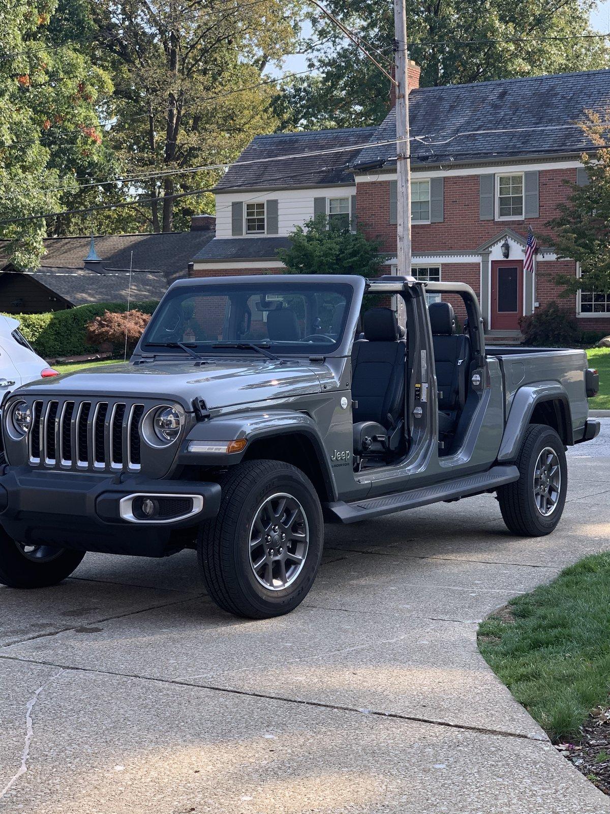 Jeep Gladiator STING GRAY Gladiator JT Club IMG_3924.JPG