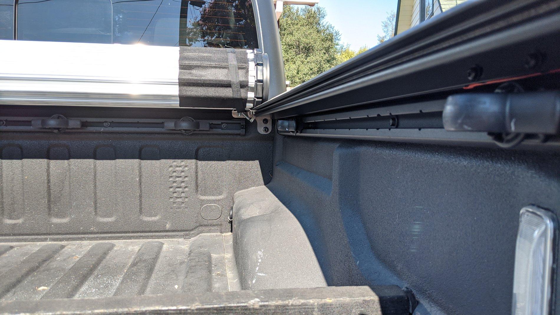 Jeep Gladiator Lets talk about bed covers PXL_20201102_191016400