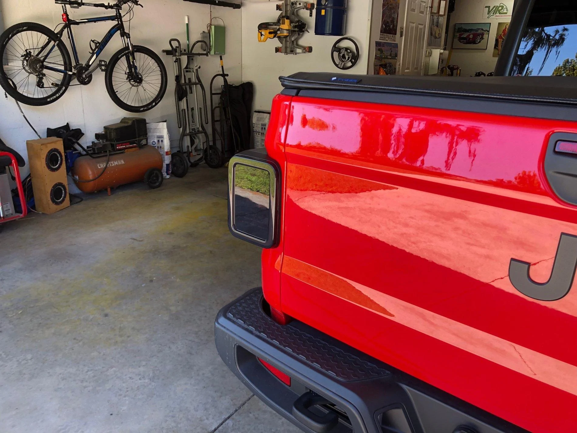Jeep Gladiator Aftermarket LED taillights IMG_7875