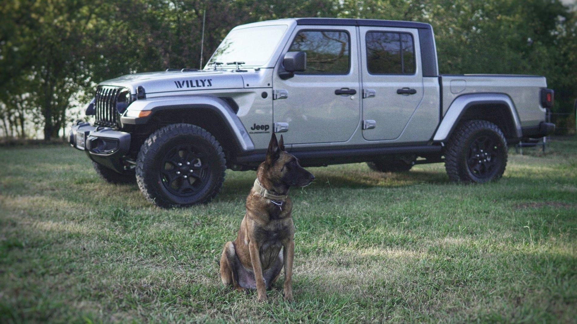 Jeep Gladiator 2021 Jeep Gladiator Willys Debuts With Unique Content and Increased Capability Jeep JT & Max