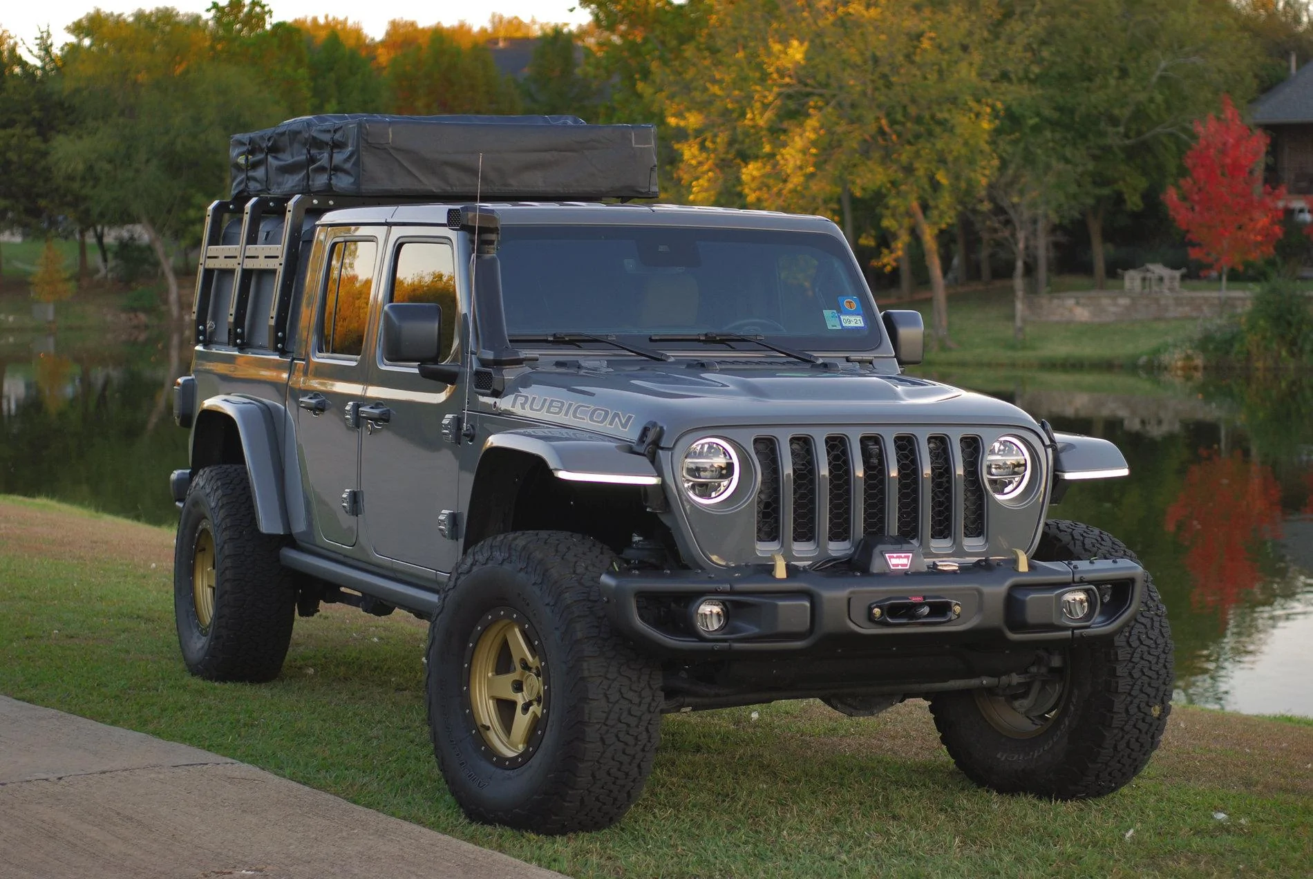 Jeep Gladiator Project “Fools Gold” JTR Front