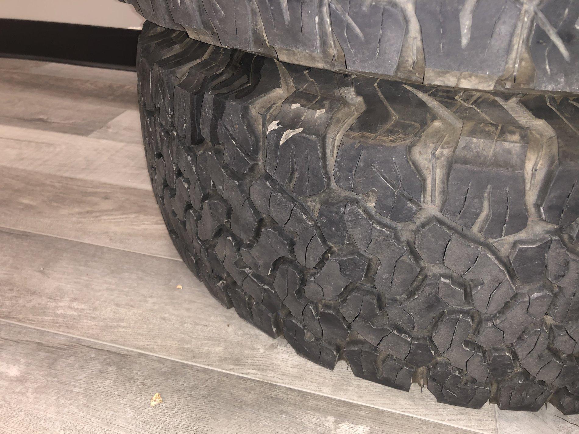 Jeep Gladiator 2019 JL Rubicon wheels / tires (KO2) X 5 without TPMS $800 E7652BDB-1CFF-4D23-B965-E20DBC05120B