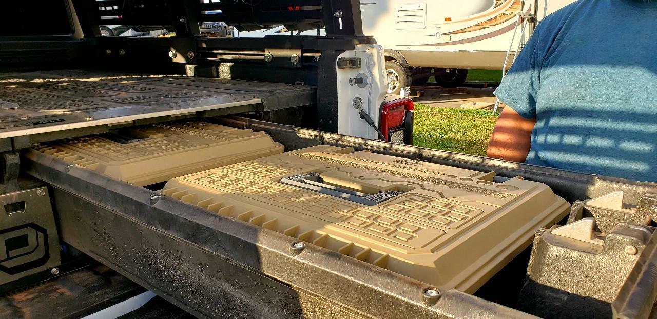 Jeep Gladiator SOLD DECK1