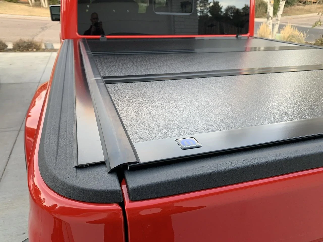 Jeep Gladiator FS/FT Mopar Hard Tri-Fold Tonneau Cover — $650 3D7BA41B-38A6-4D9F-8DBE-82AAE76A34CF