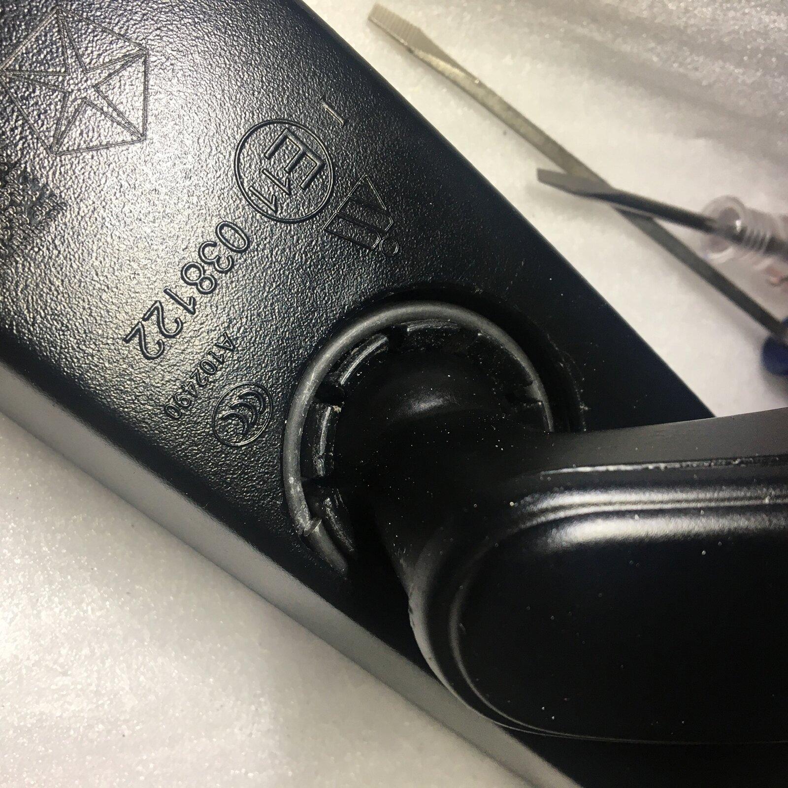 Jeep Gladiator Rearview Mirror Separated from Ball, How do you re-attach 06C9ED7E-CD63-4572-9282-00EA5529922F