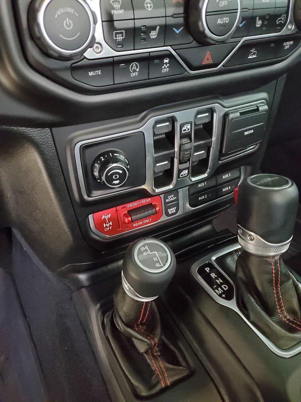 Jeep Gladiator Mopar Trailer Brake Controller for Jeep Gladiator Officially Released (Part # 82215652AB) brake module1
