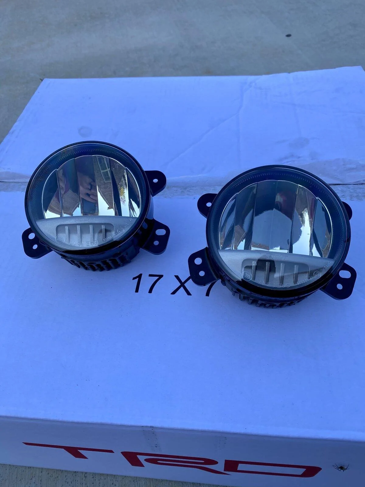 Jeep Gladiator LED Fog Lights and LED Marker Lights 62523F14-8785-4872-99E1-ED77943F69EE