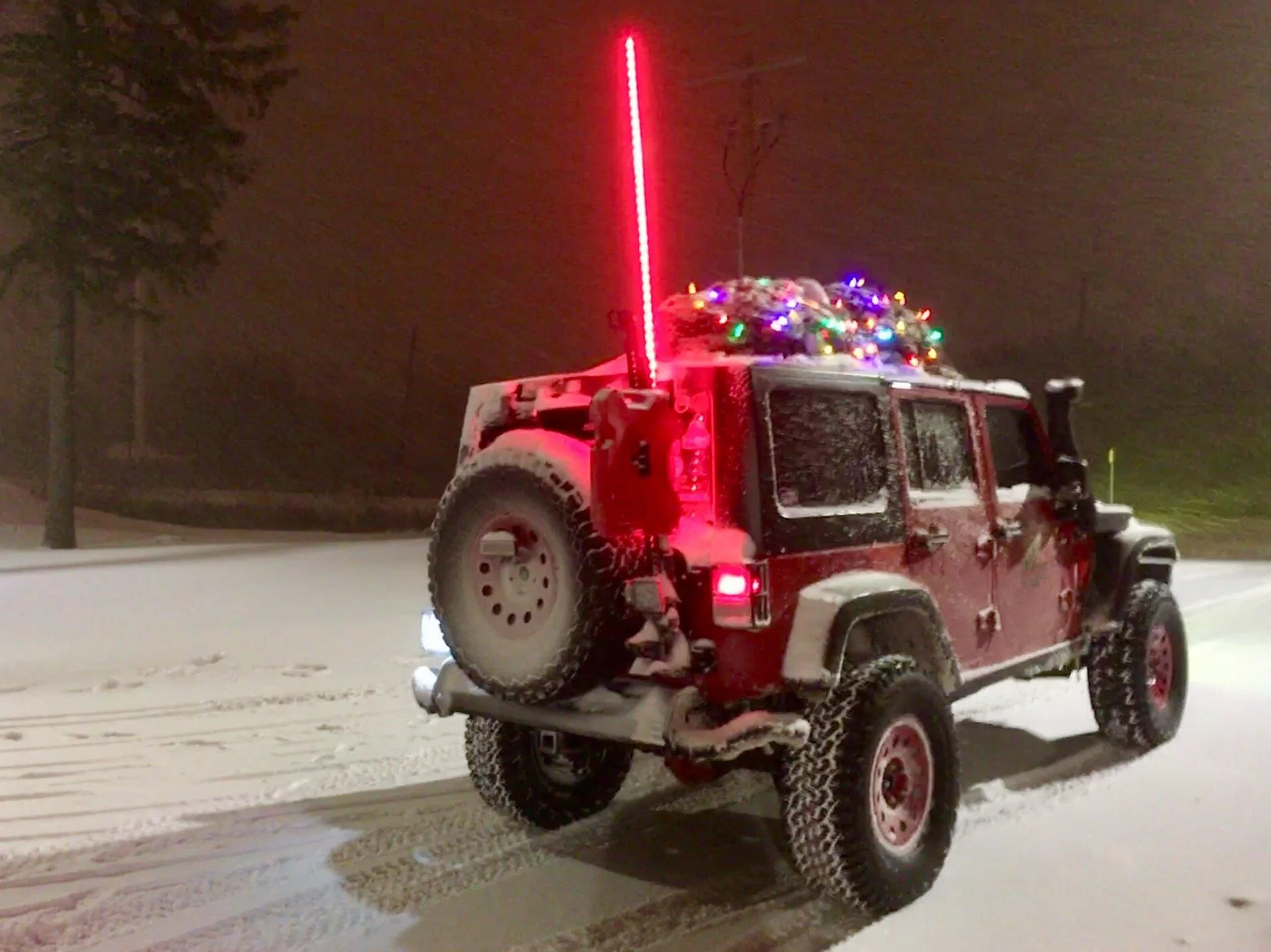 Jeep Gladiator Christmas lights on Gladiator.  Would you?  How to? F584F93E-4AA1-4A41-AD48-2EBB7A8B596E