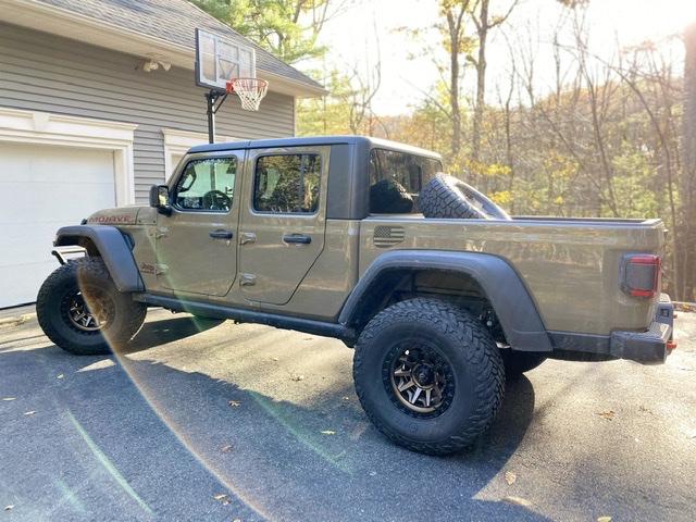 Jeep Gladiator Sport Bar A5678DEB-FE8C-4620-95EF-B6F9144DF5B7