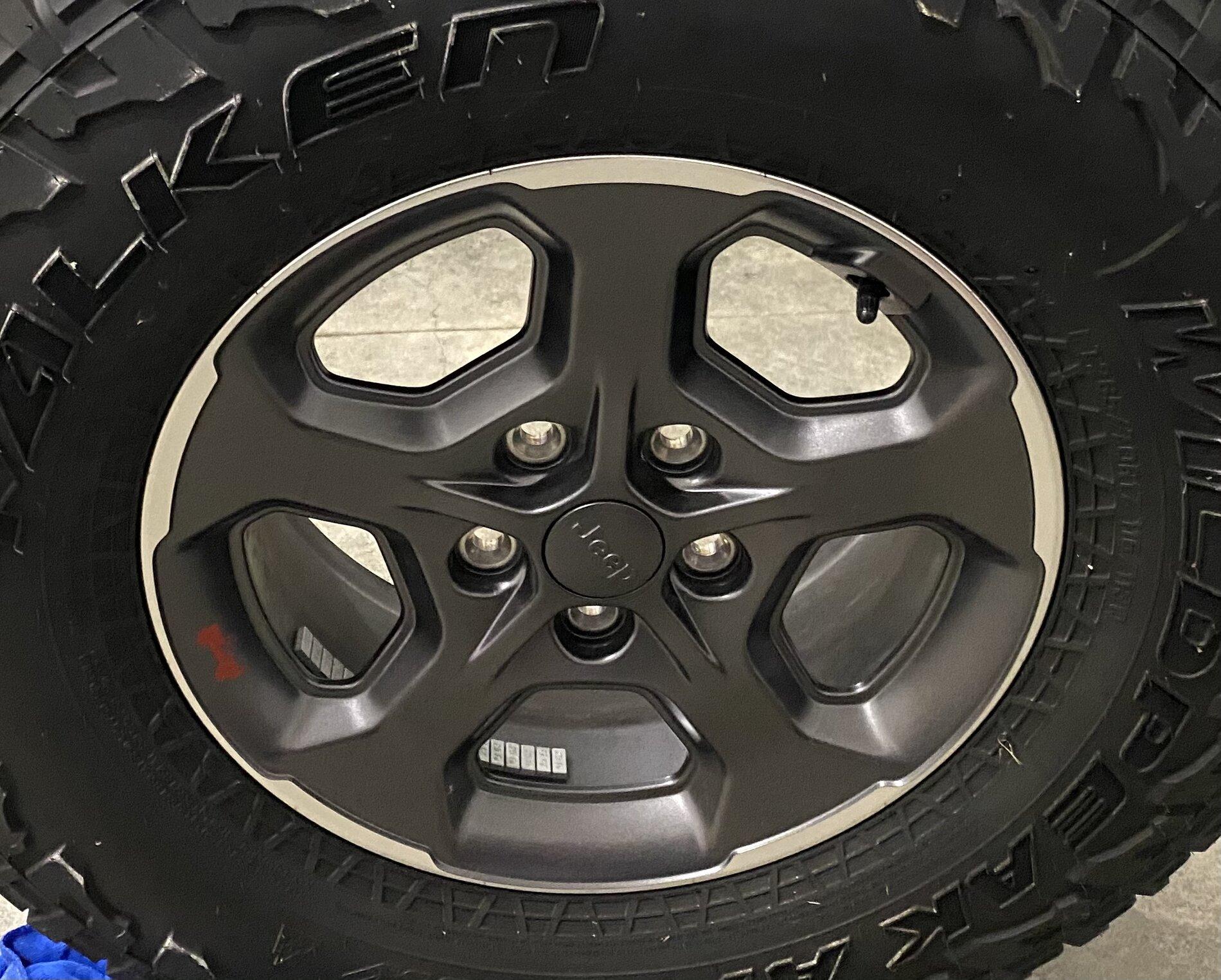 Jeep Gladiator Rubicon take off wheels and Goodyear MTRs 35x12.5x17 94F19B05-0B10-4A0E-AF37-61086AAF08DA