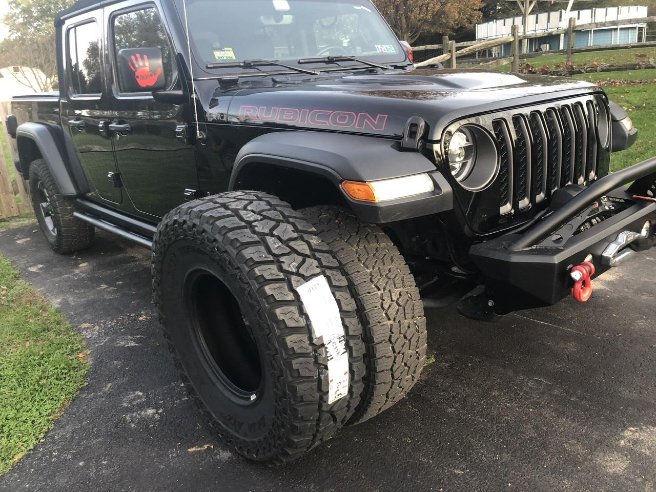 Jeep Gladiator Awful time deciding! 35 vs 37! Help! 182F3719-923F-40FE-9C0A-5D2E3E3FC9F5