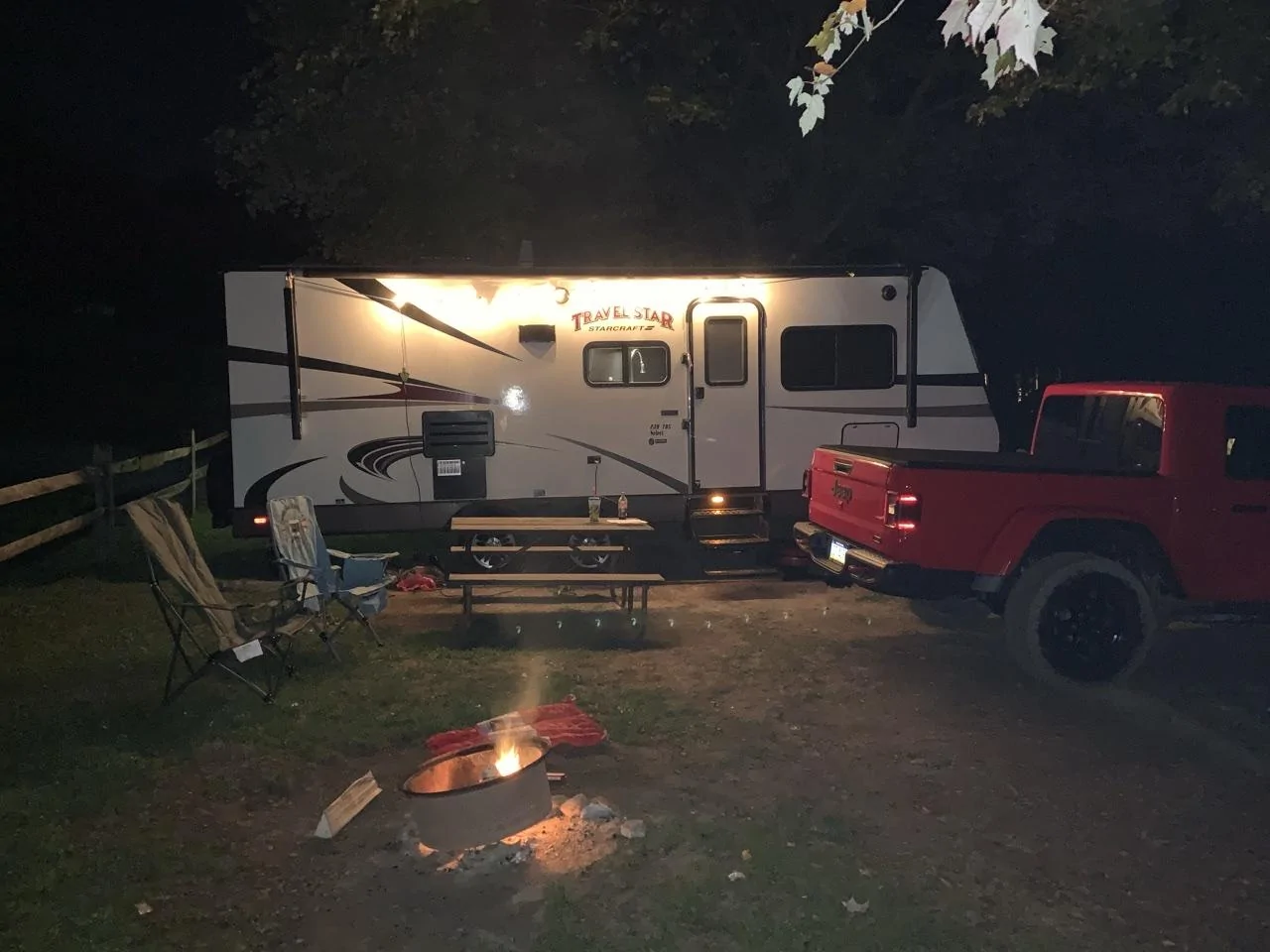 Jeep Gladiator Gladiators and Camper Pictures 38B8A7ED-D3C5-4932-B3DB-61C8C22401B2