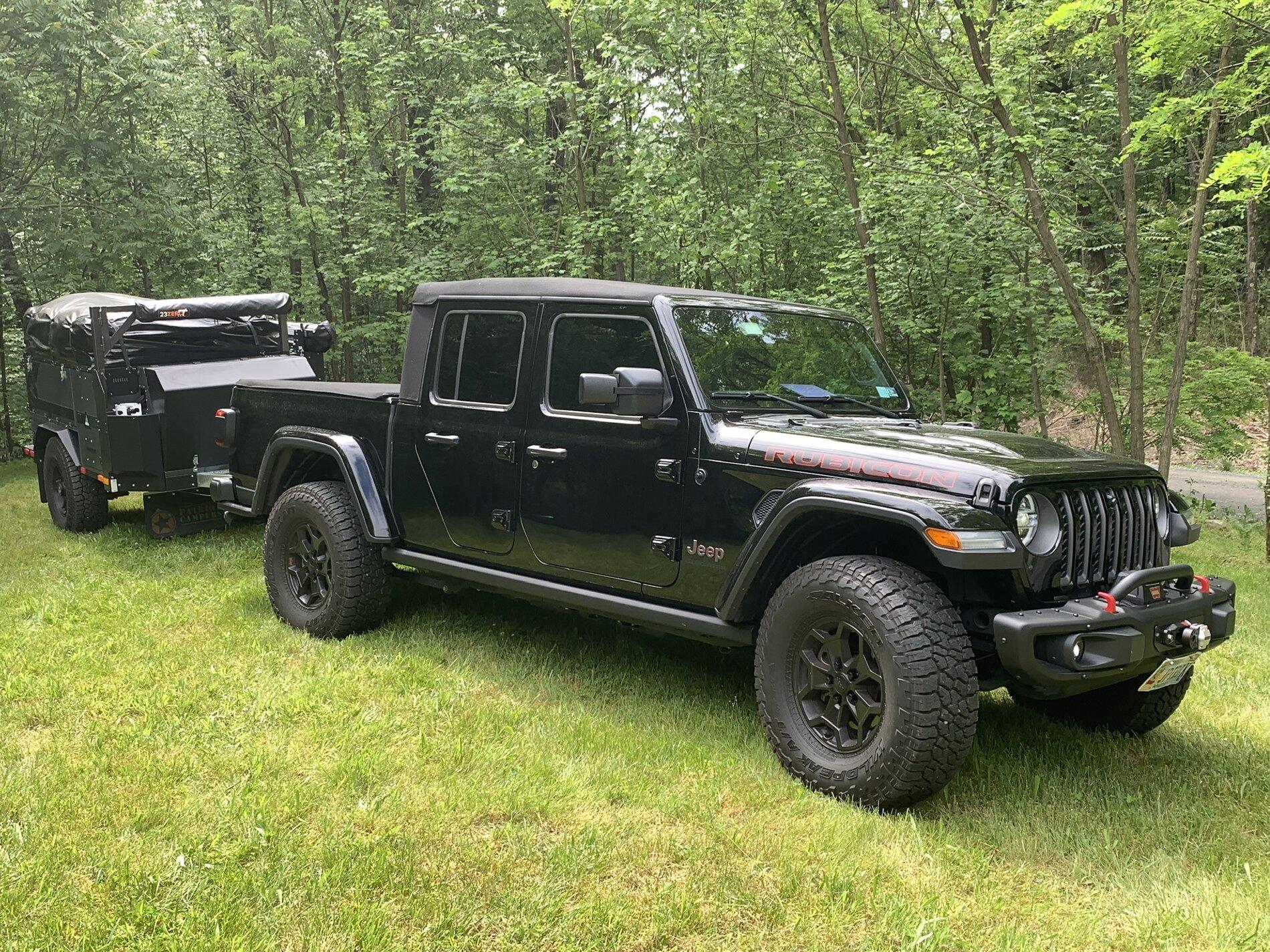 Jeep Gladiator Gladiators and Camper Pictures 58099CDB-95C9-43FE-994A-179ECDA6B26F