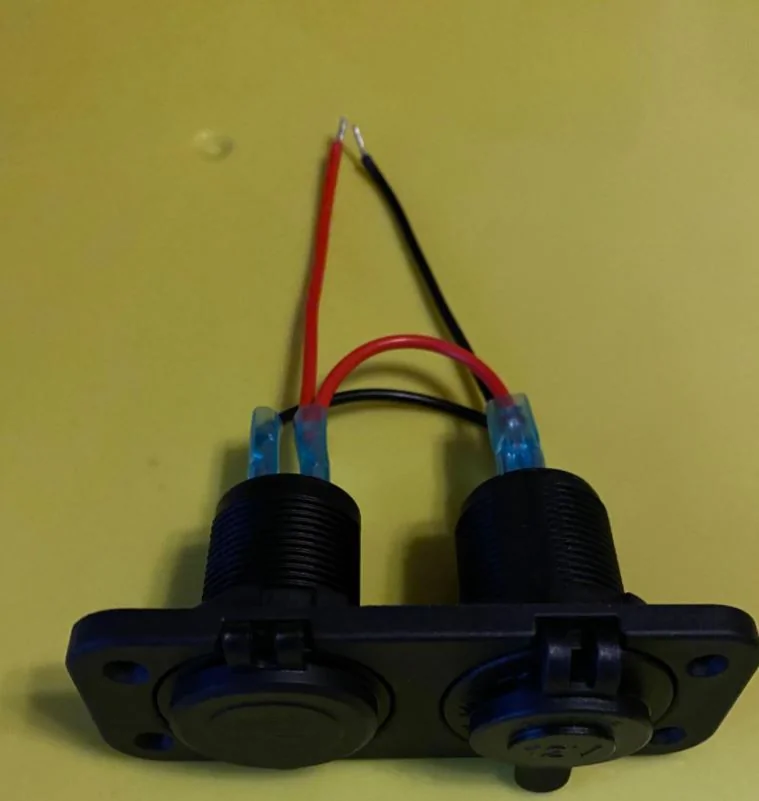 Jeep Gladiator No bed power? No problem! $9.99 do it yourself. plug