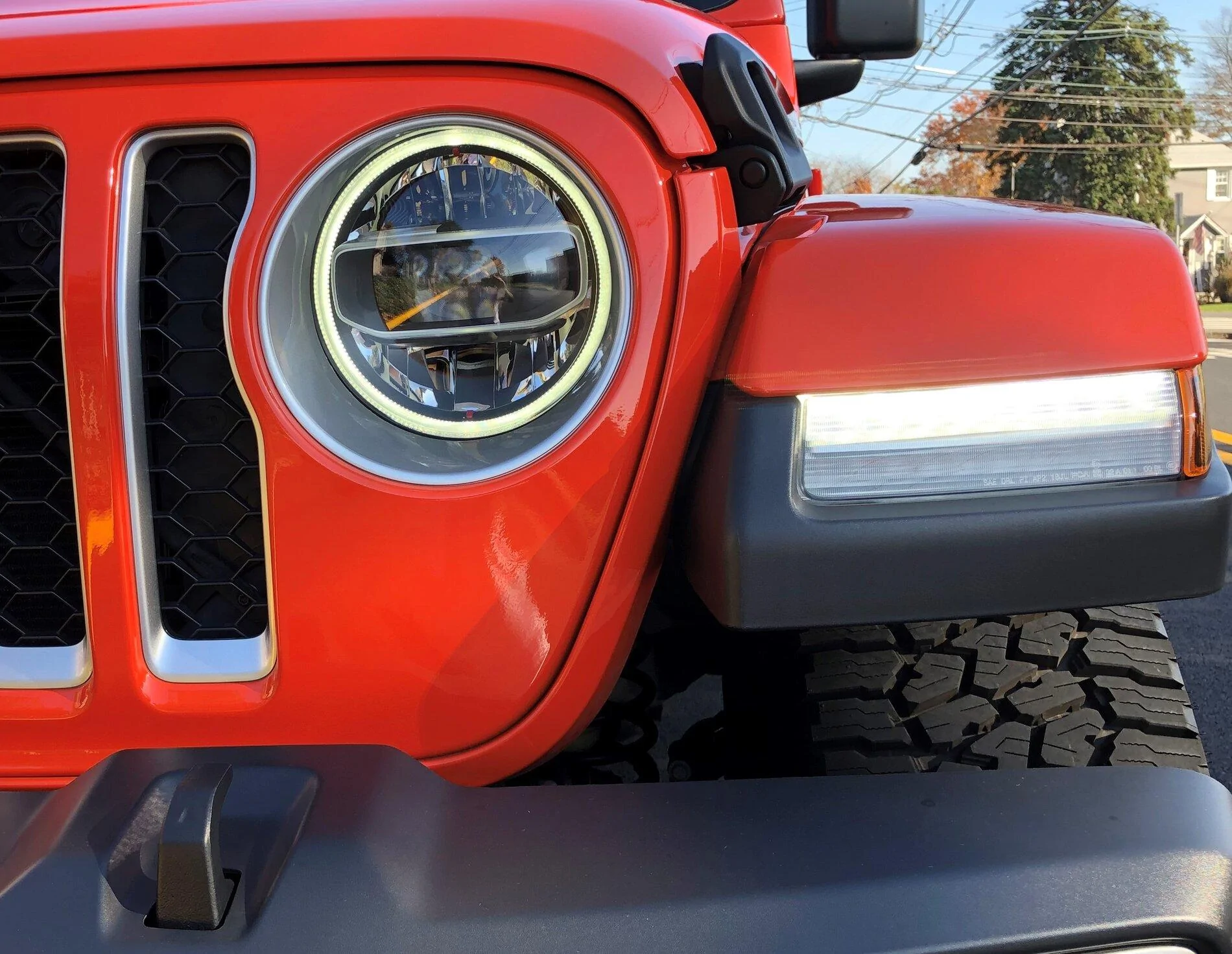 Jeep Gladiator How to activate DRLs on Overland model IMG_1977