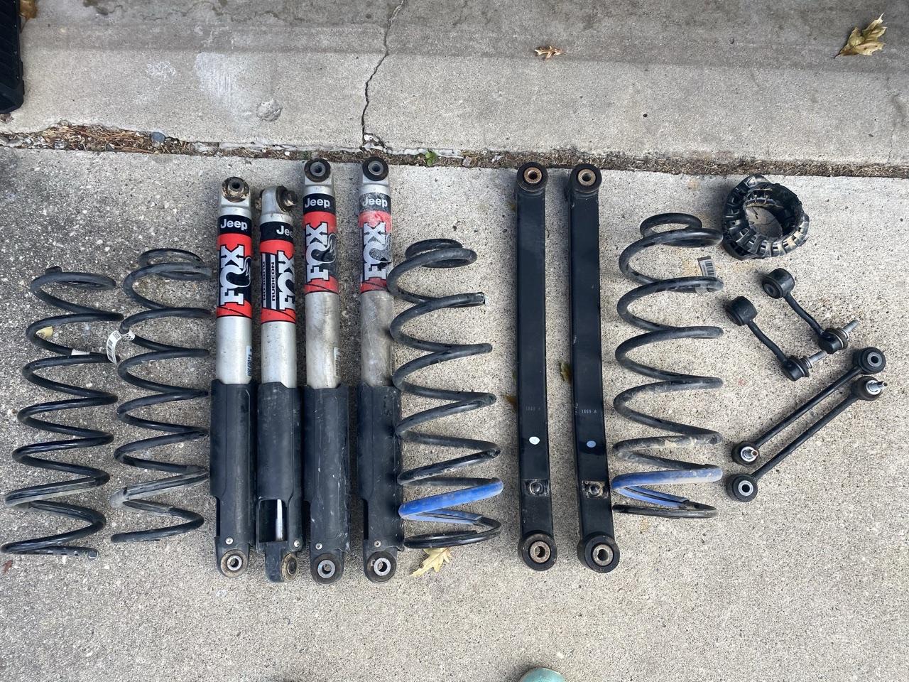Jeep Gladiator Rubicon Suspension take offs (coils, shocks, disconnects, front lower control arms) 5CB805D2-ABE3-412D-9398-B41E4EA8B9DD