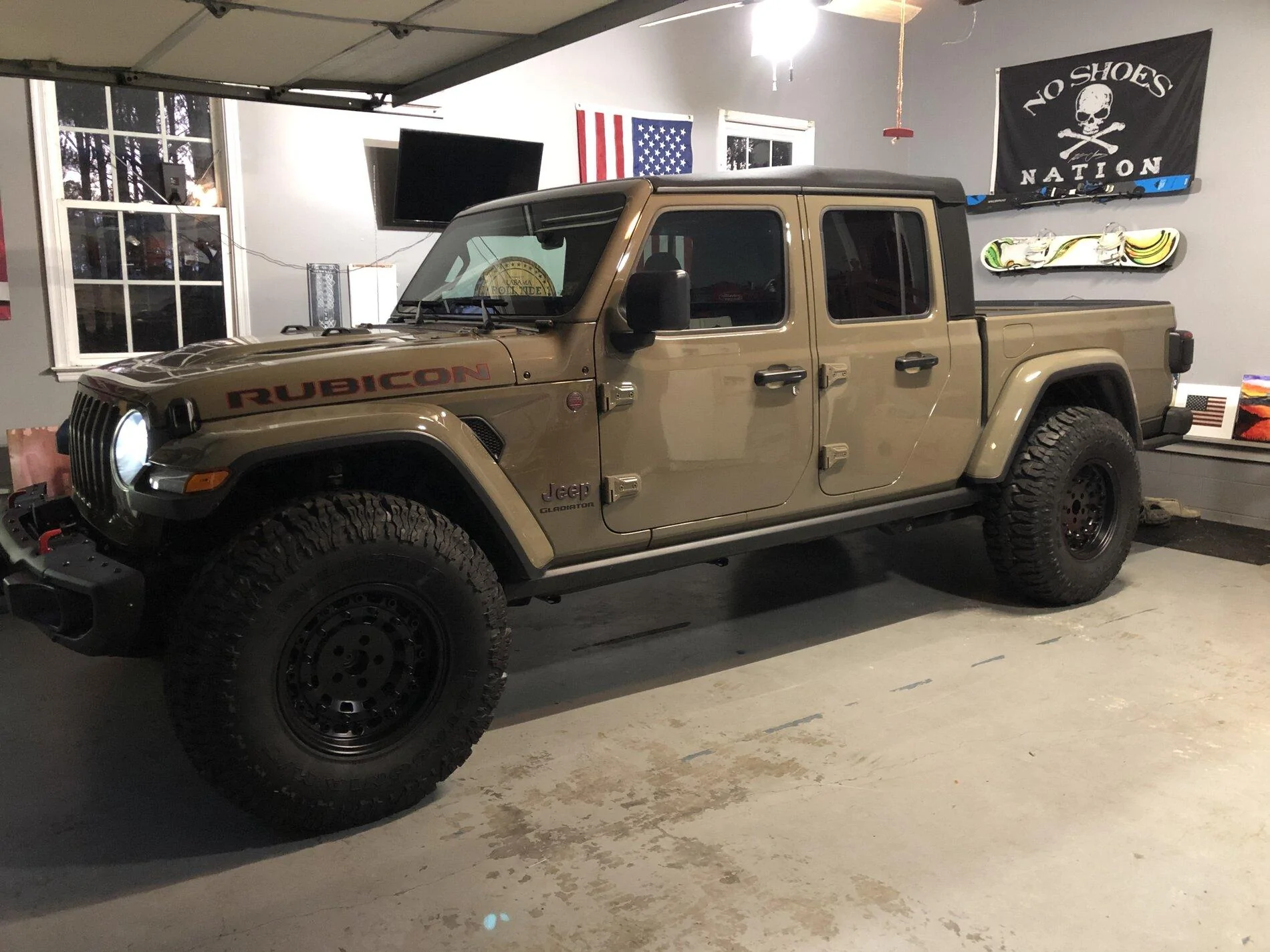 Jeep Gladiator GATOR Gladiator JT Club 48560CC8-CF1A-497E-9DBE-37D925D7E59E
