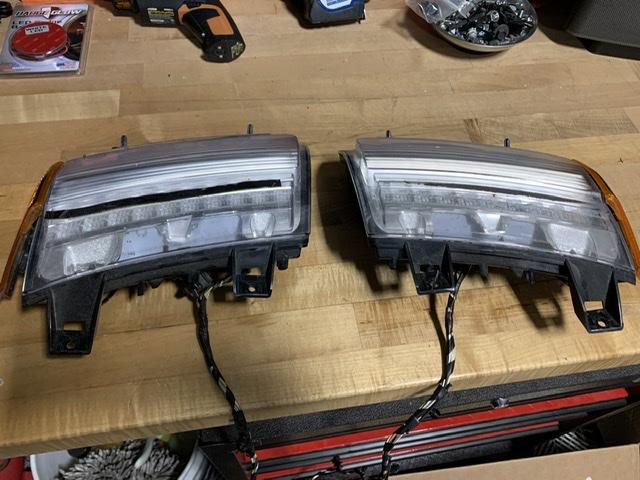 Jeep Gladiator LED Rubicon Fender Lights 9031302C-3E6A-4CD8-9042-529D41172EB3