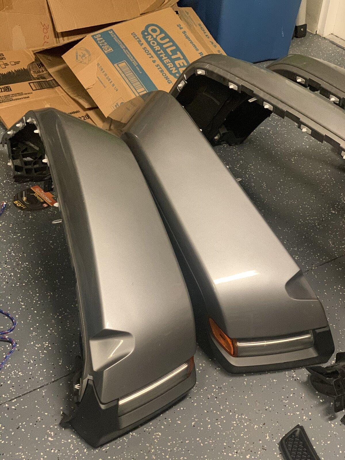 Jeep Gladiator Billet Silver Rubicon fenders for sale DF5BD7AF-3AAA-4E40-B5C9-119A6B2268F0