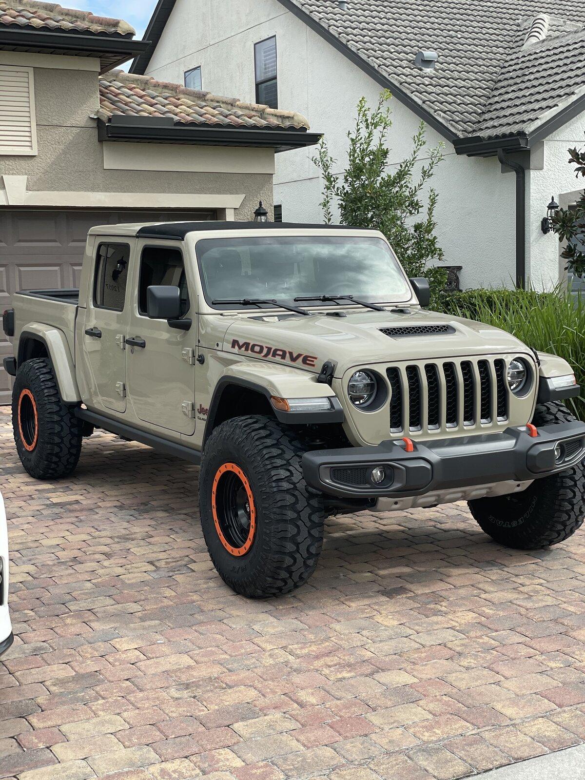 Jeep Gladiator Stock Mojave wheel upgrade CFEE74C0-8704-47CD-9A70-ED5B384DF214